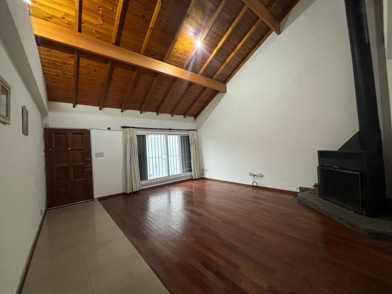 Hermosa casa de 4 ambientes - San Martin centro