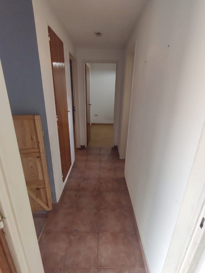 Excelente departamento de 4 ambientes tipo duplex con cochera y baulera en venta - San Martin centro