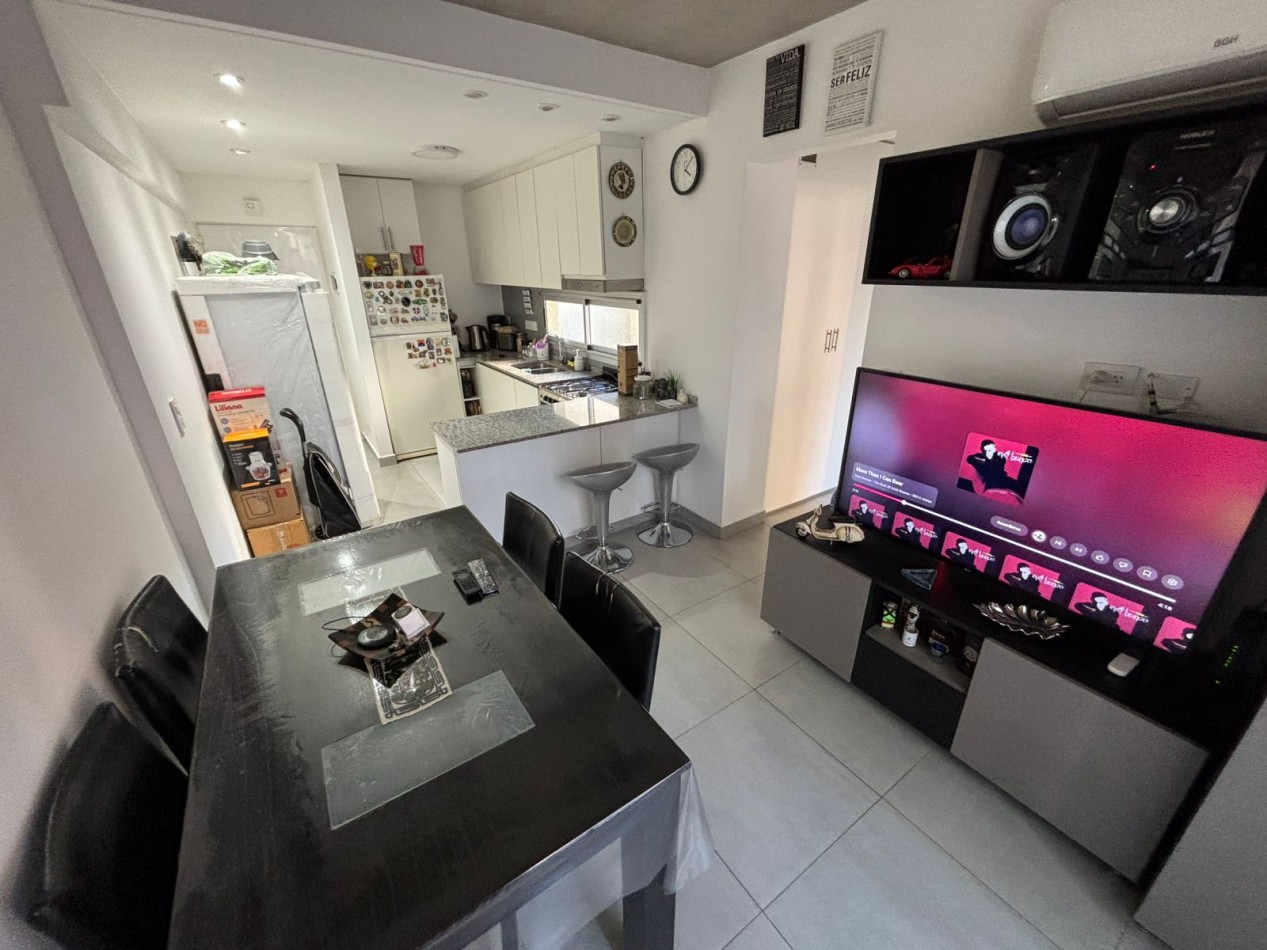 Depto. 2 ambientes divido - Centro San Martin.