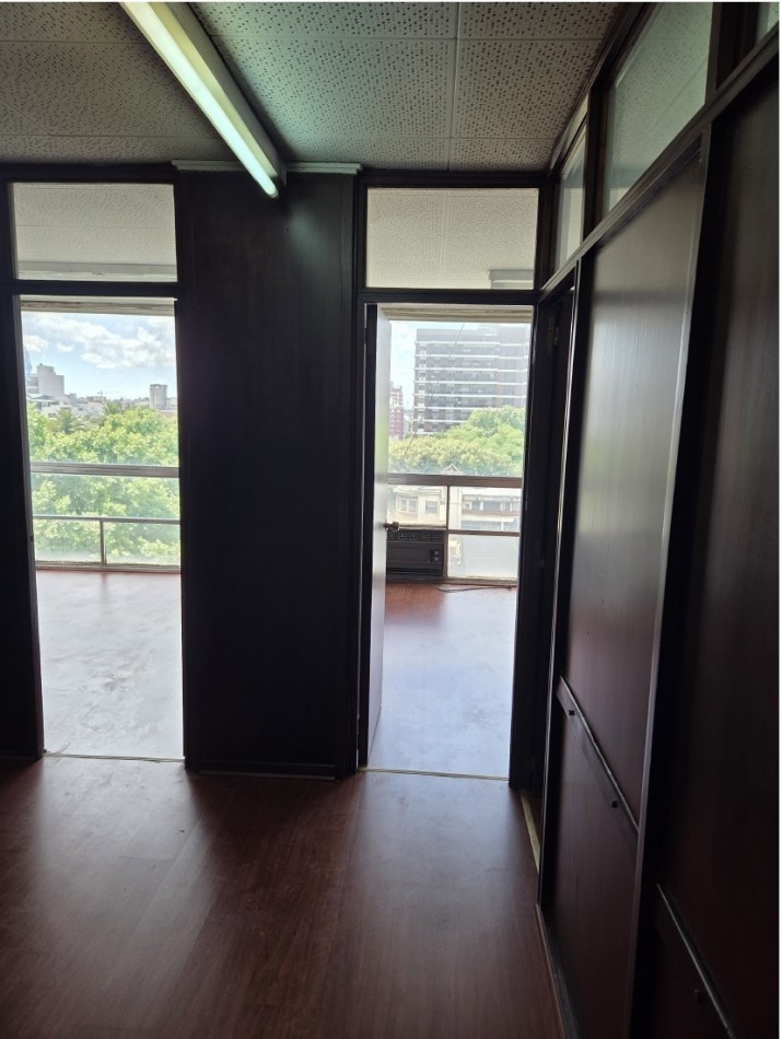 Hermosa oficina de 3 ambientes en alquiler - San Martin centro