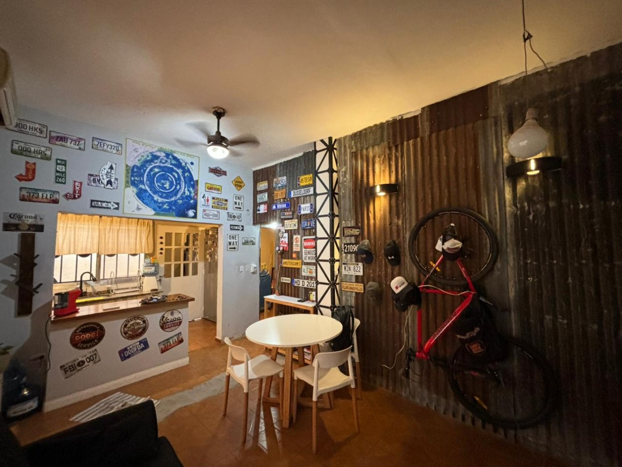 Excelente PH de 3 ambientes en venta - Villa Lynch