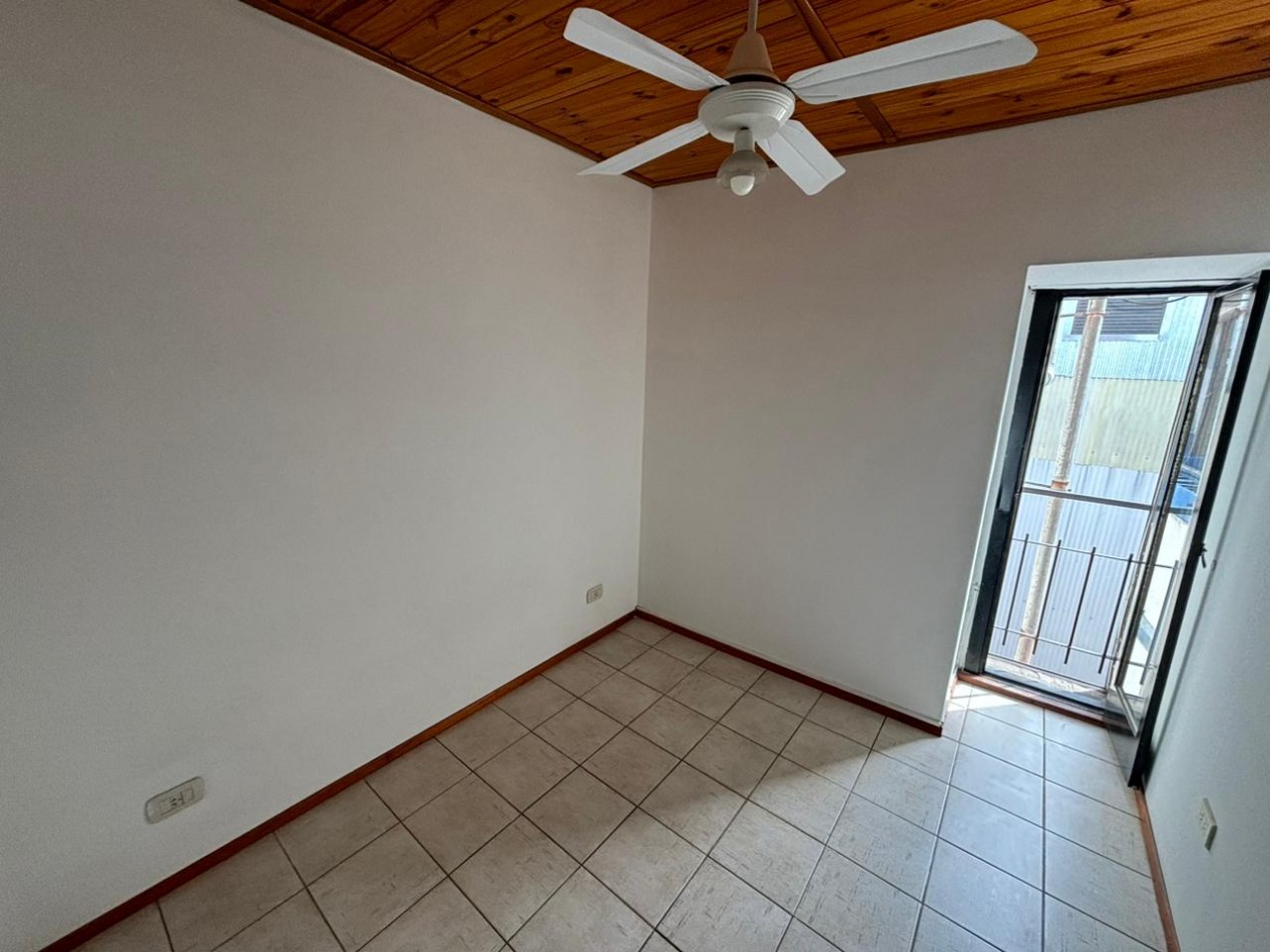 Departamento de 3 ambientes en venta - Villa Lynch