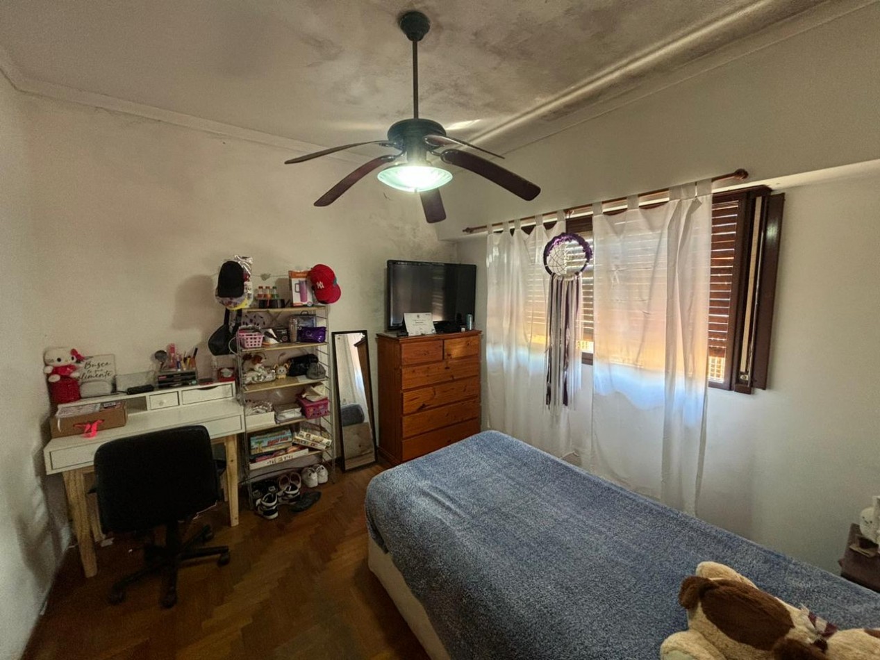 Amplio PH de 5 ambientes en venta - Villa Maipu