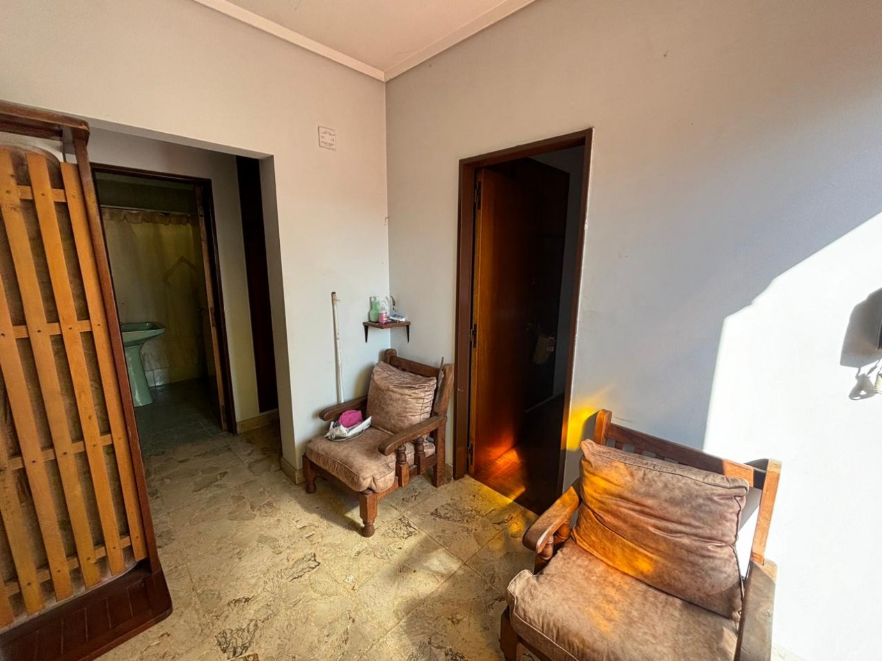 Amplio PH de 5 ambientes en venta - Villa Maipu