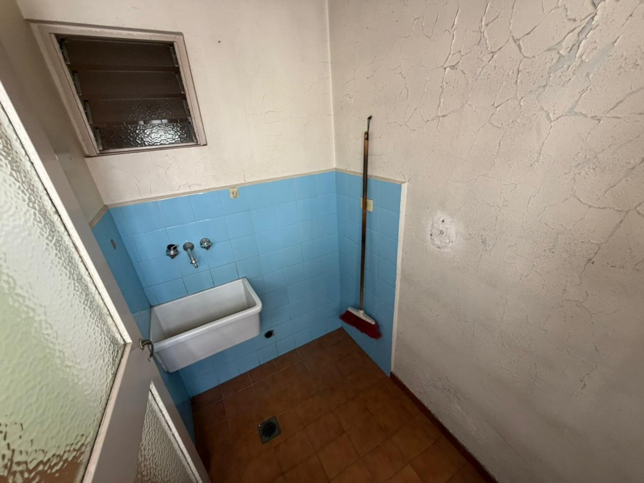 OPORTUNIDAD Excelente departamento semipiso de 3 ambientes - Centro San Martin