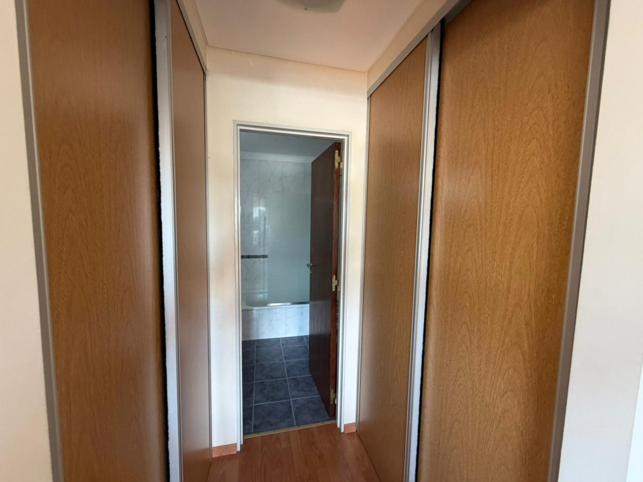 Departamento de 4 ambientes de categoria CON COCHERA en venta - San Martin centro