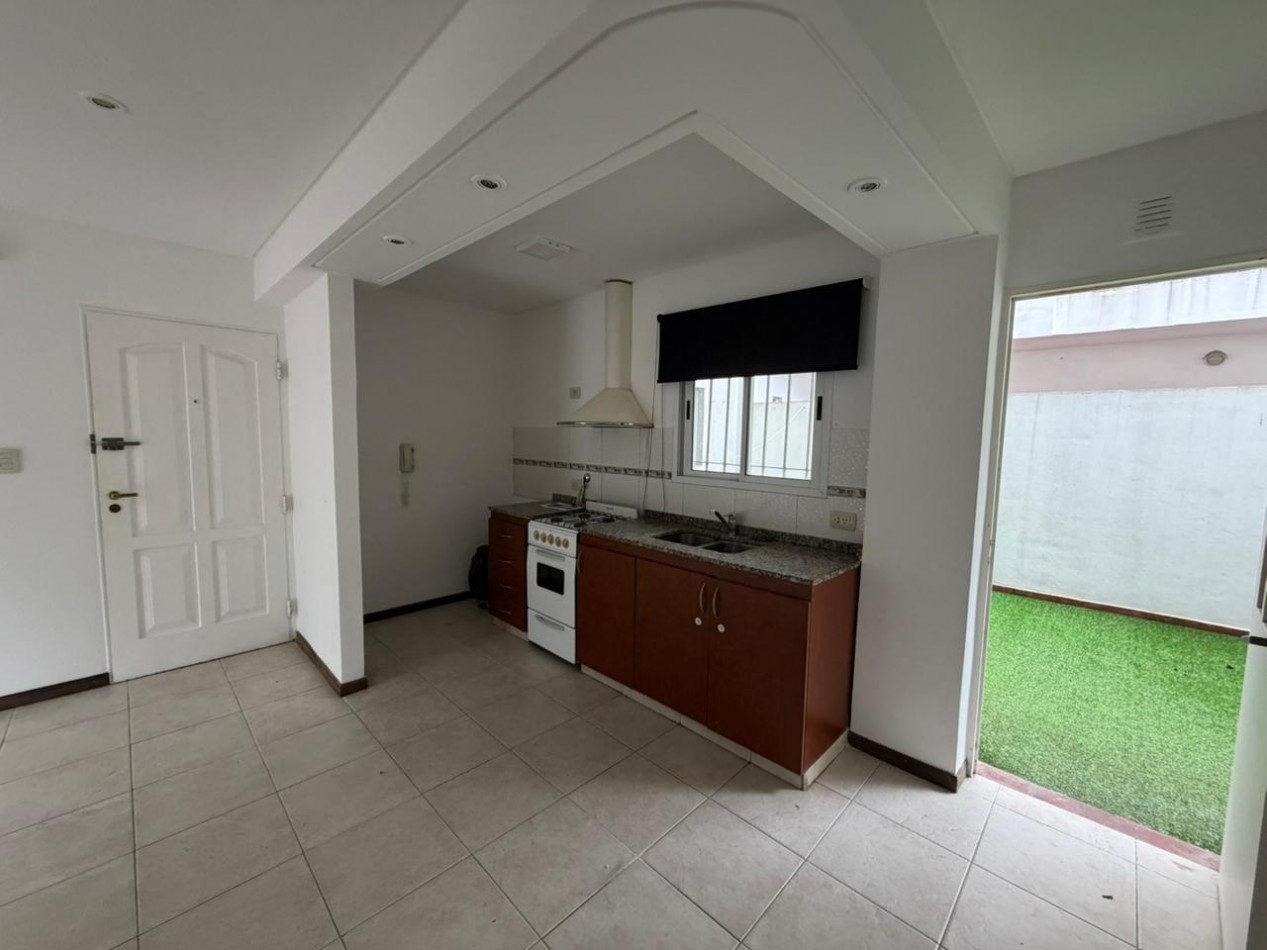 Excelente 2 ambientes con patio en alquiler - San Andres