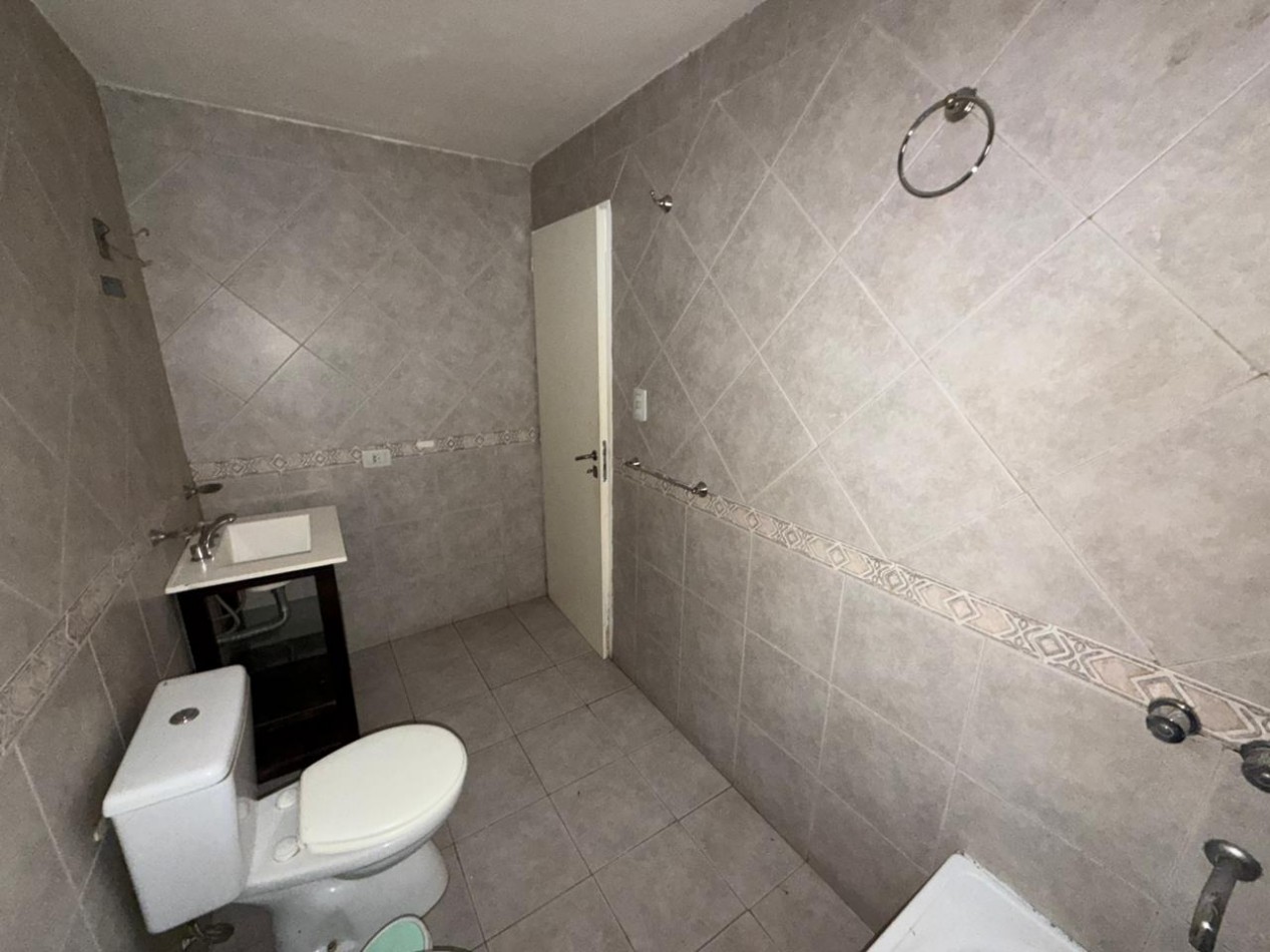 Excelente 2 ambientes con patio en alquiler - San Andres