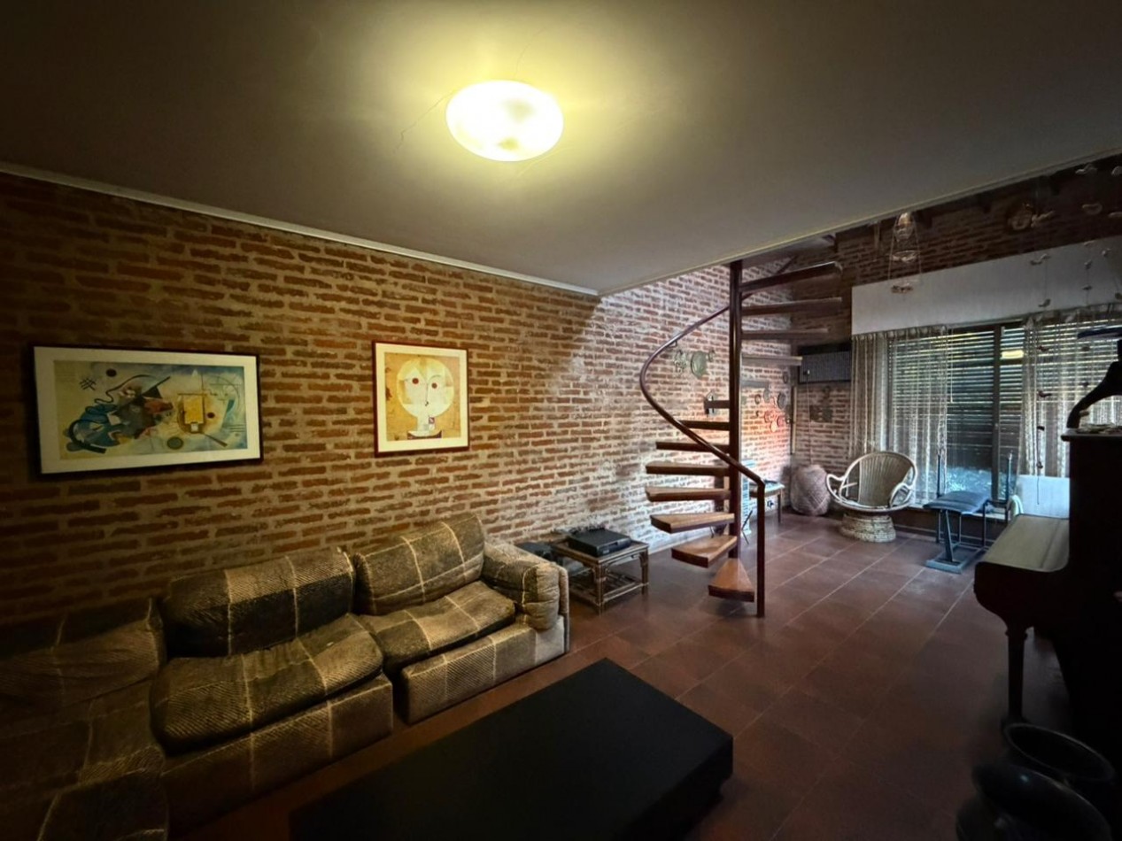 Hermosa casa de 7 ambientes en venta - Boulougne