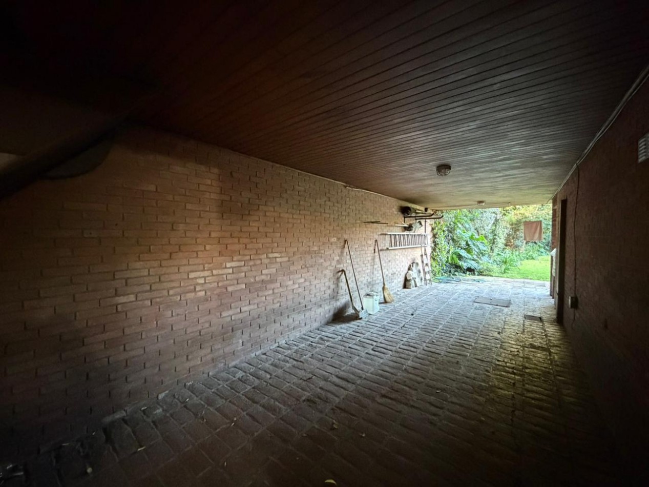 Hermosa casa de 7 ambientes en venta - Boulougne