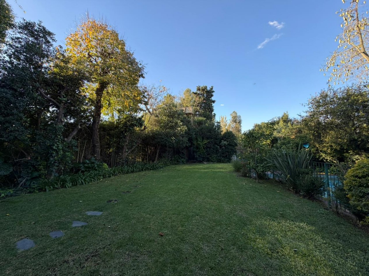Hermosa casa de 7 ambientes en venta - Boulougne