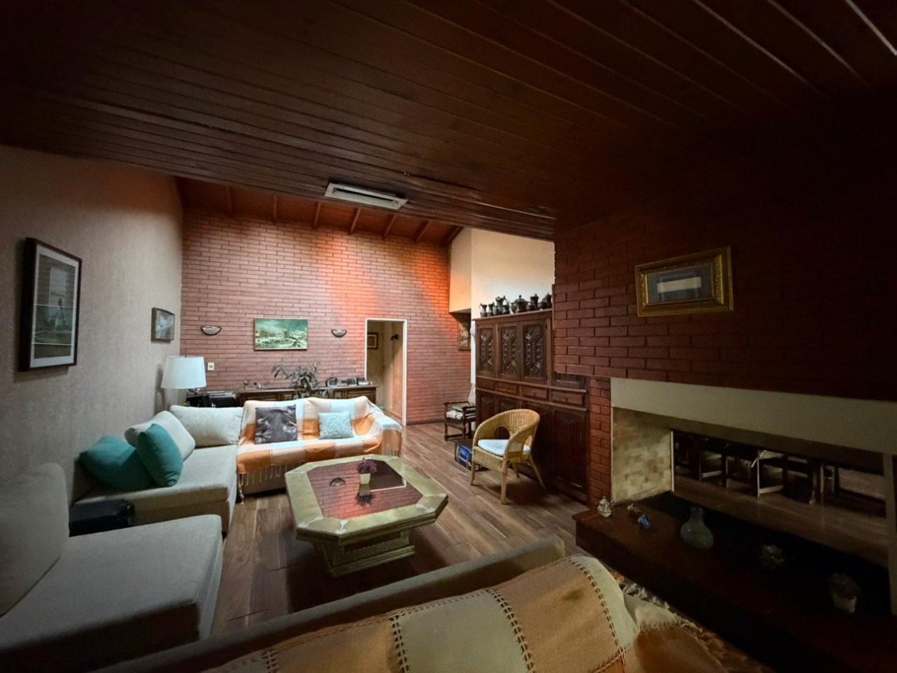 Hermosa casa de 7 ambientes en venta - Boulougne