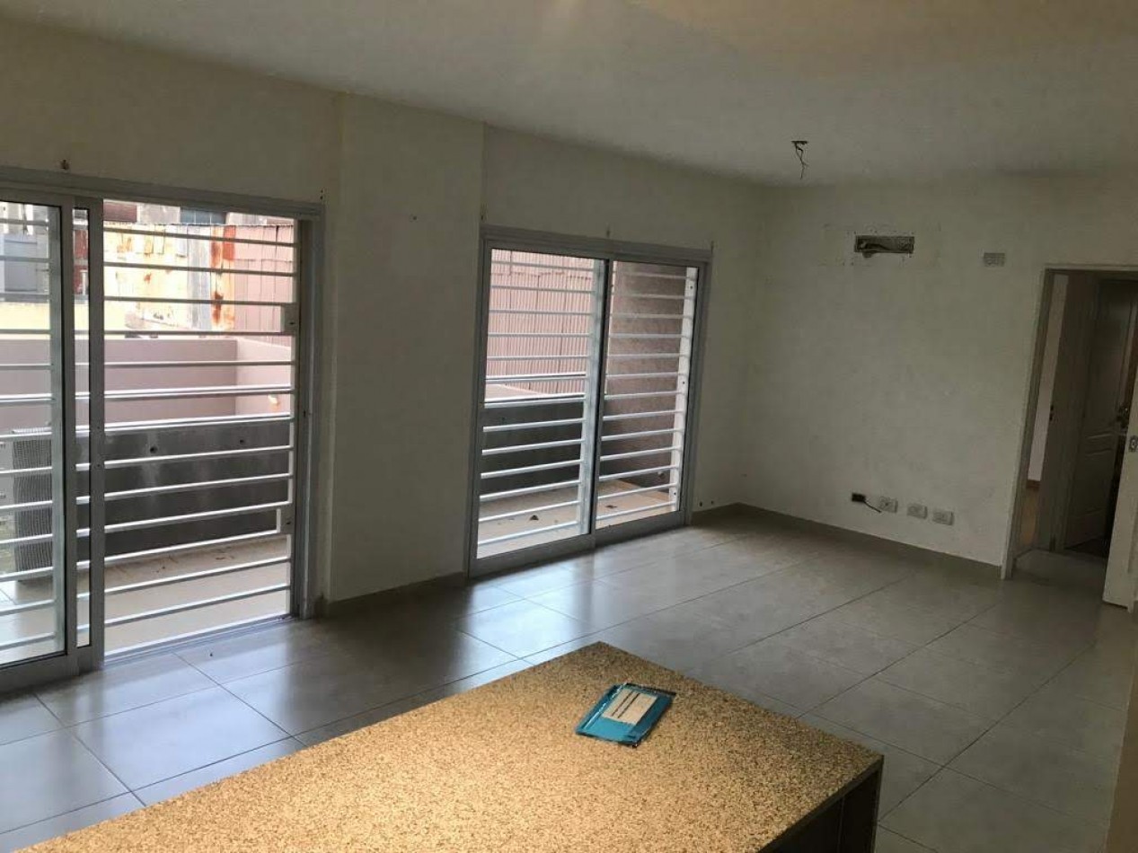 2 Amb. - Centro San Martin