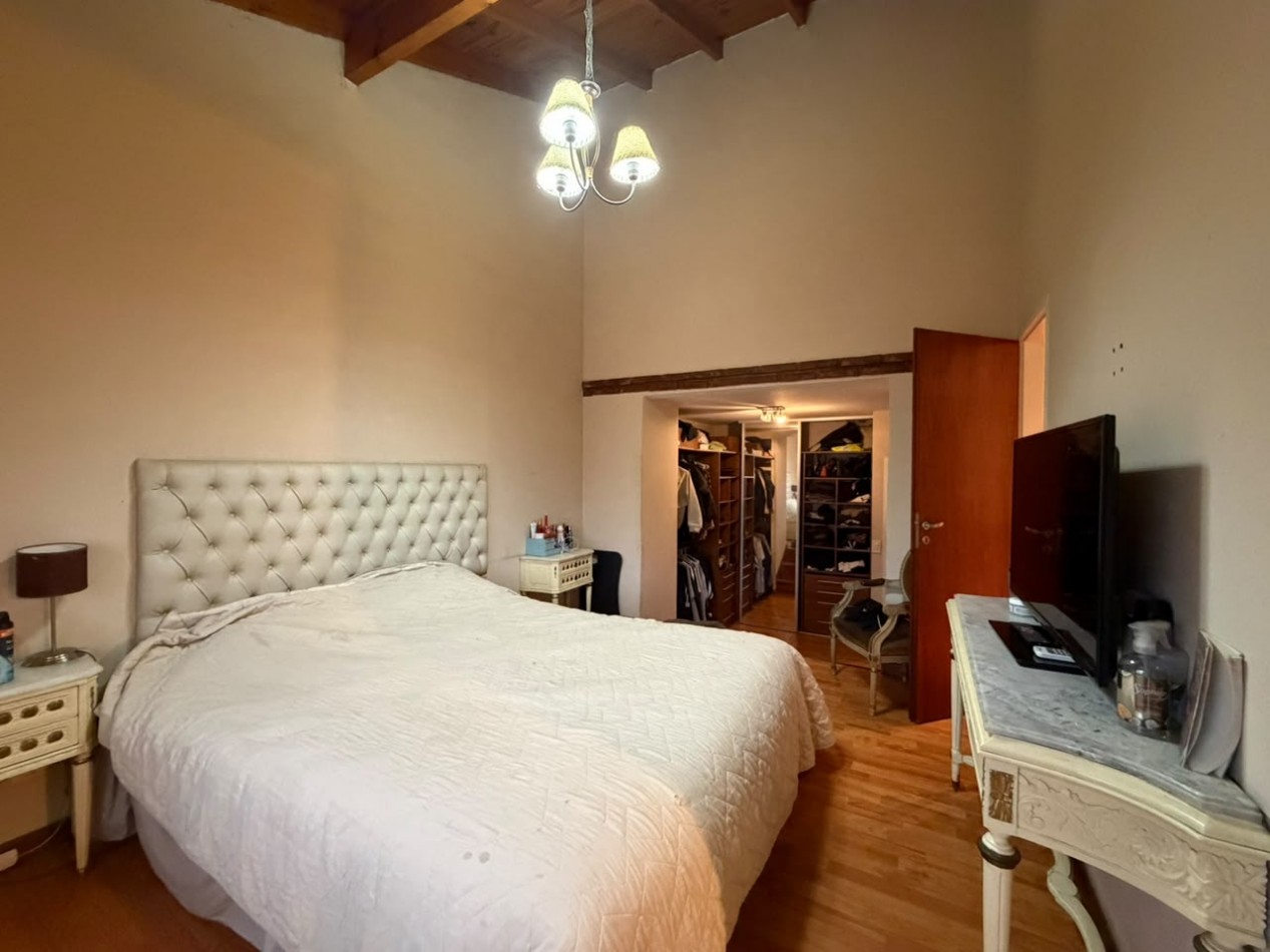 Excelente Casa De 5 Ambientes - Villa Ballester