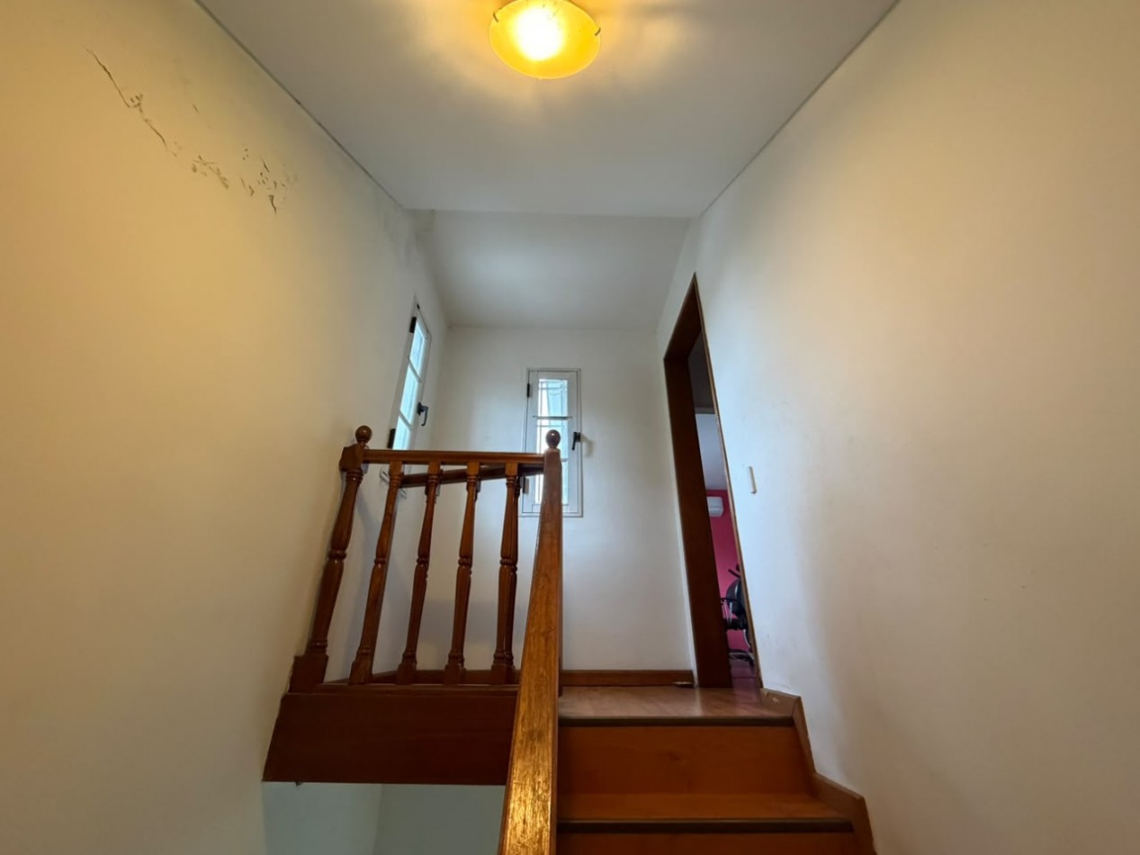 Excelente Casa De 5 Ambientes - Villa Ballester