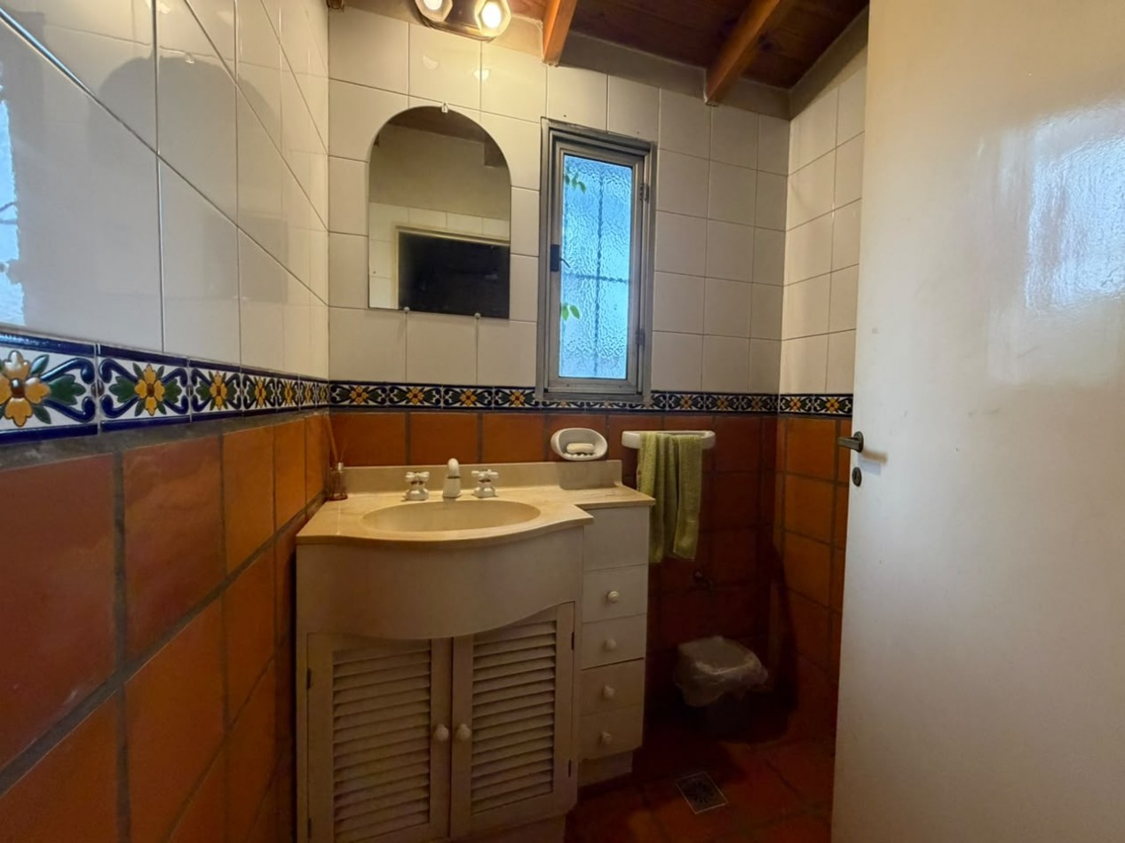 Excelente Casa De 5 Ambientes - Villa Ballester