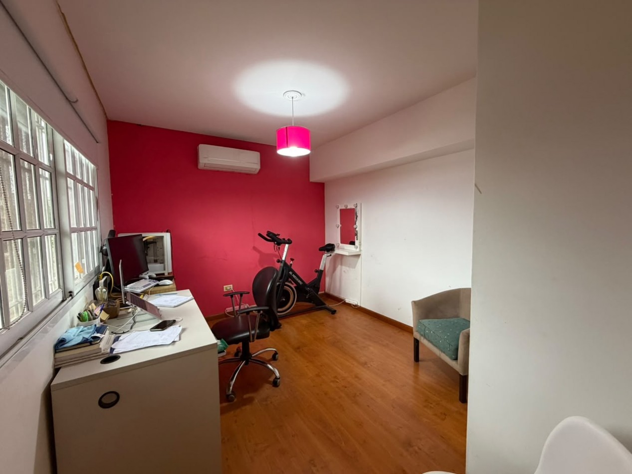 Excelente Casa De 5 Ambientes - Villa Ballester