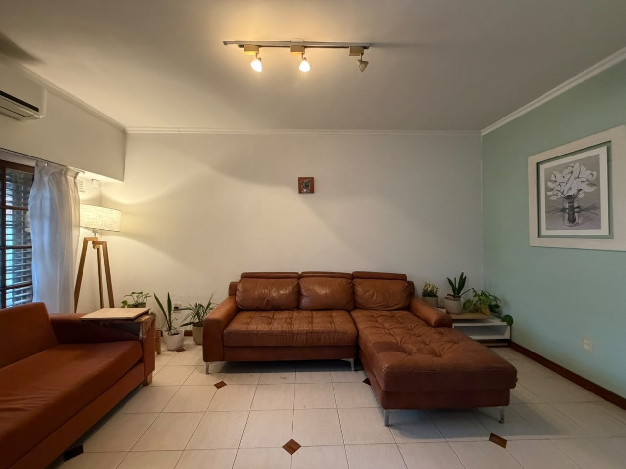 Excelente Casa De 5 Ambientes - Villa Ballester