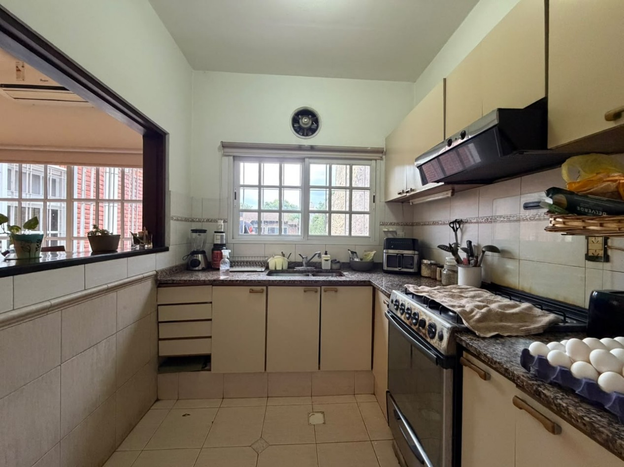 Excelente Casa De 5 Ambientes - Villa Ballester
