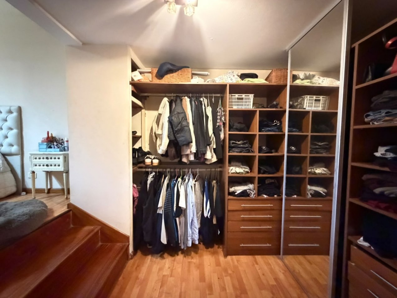 Excelente Casa De 5 Ambientes - Villa Ballester