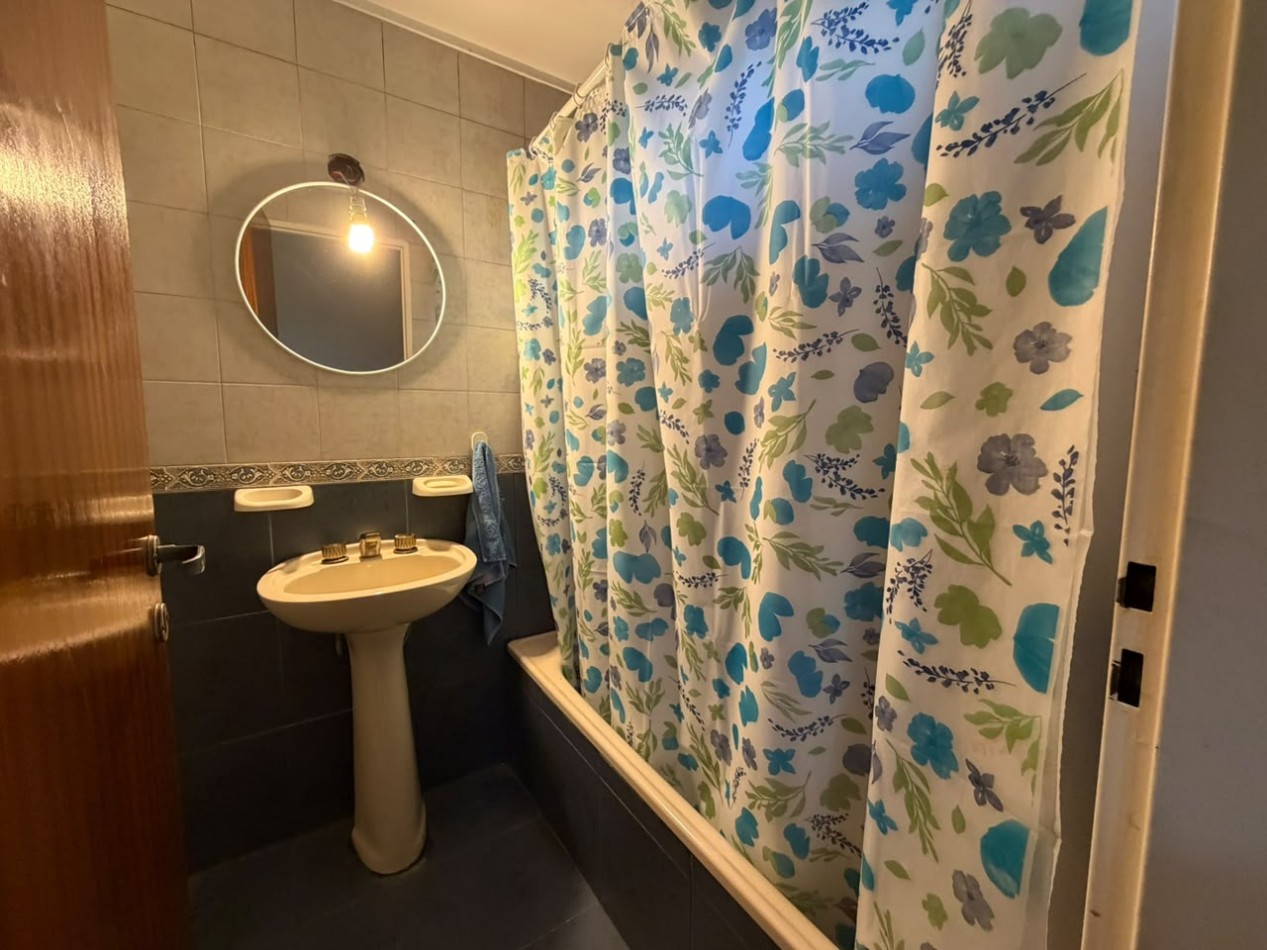 Excelente Casa De 5 Ambientes - Villa Ballester