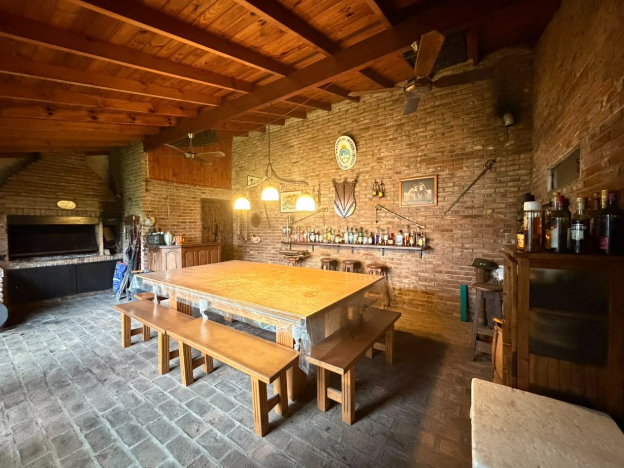 Excelente Casa De 5 Ambientes - Villa Ballester