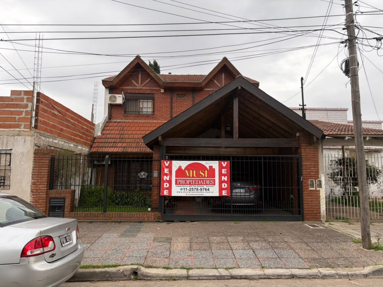 Excelente Casa De 5 Ambientes - Villa Ballester