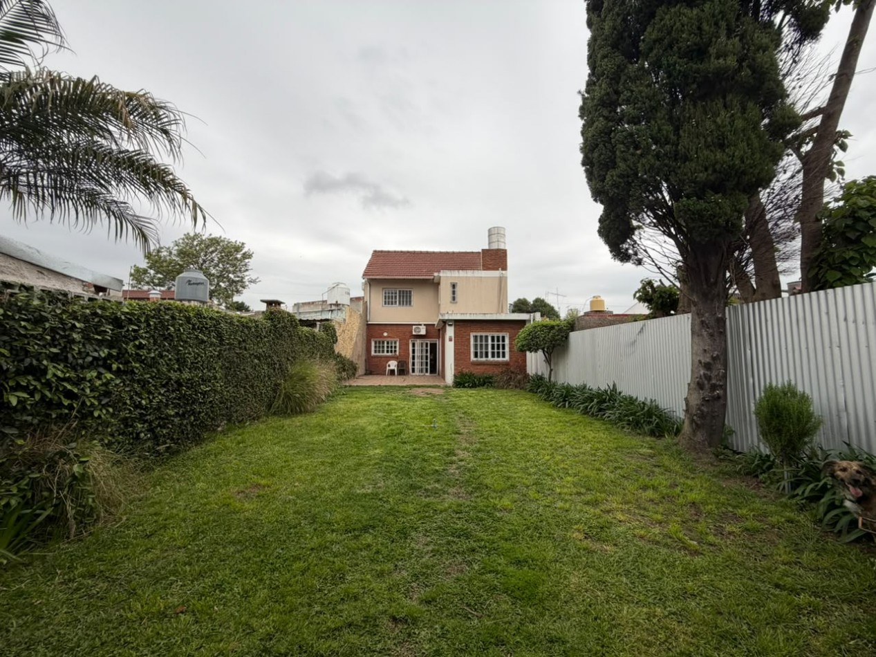 Excelente Casa De 5 Ambientes - Villa Ballester