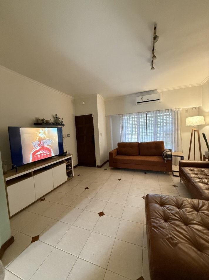 CASA DE 6 AMBIENTES - VILLA BALLESTER