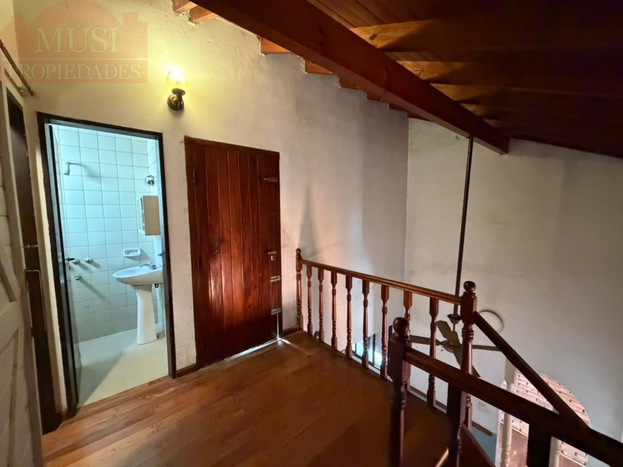 Hermoso PH de 4 ambientes a reciclar en venta - San Martin centro