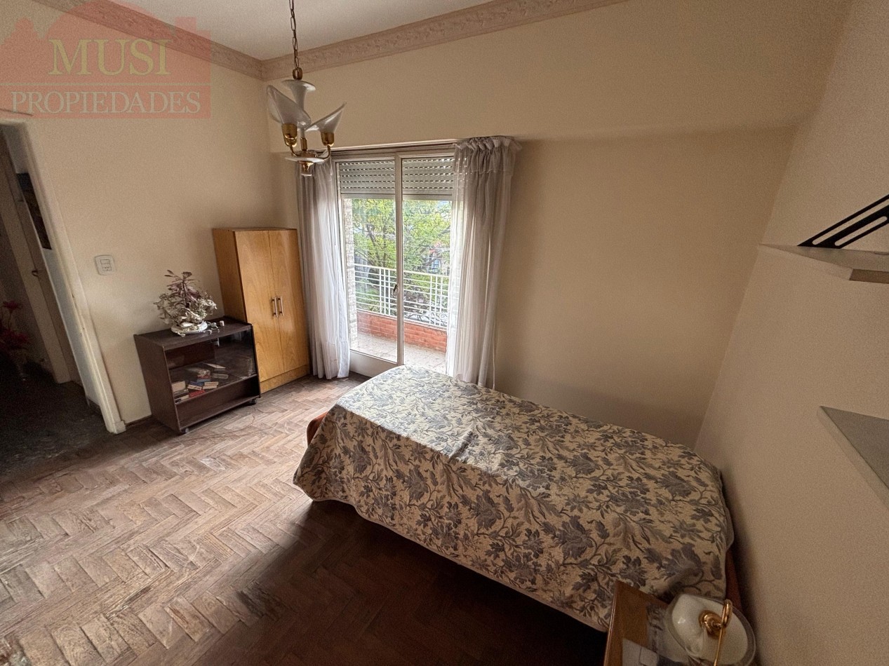 Casa 5 ambientes - Villa Ballester