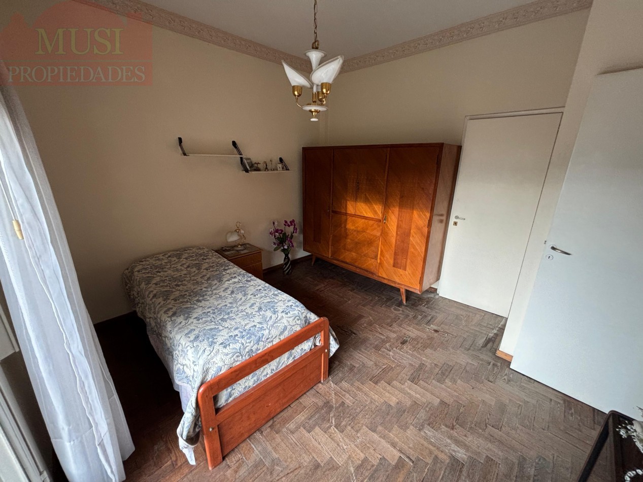 Casa 5 ambientes - Villa Ballester