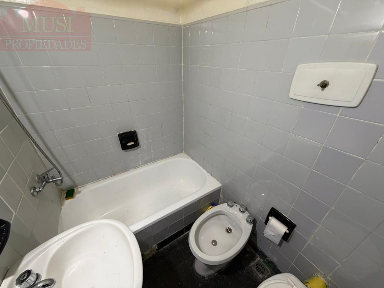 Departamento de 2 ambientes en Planta Baja con Patio - San Martin Centro