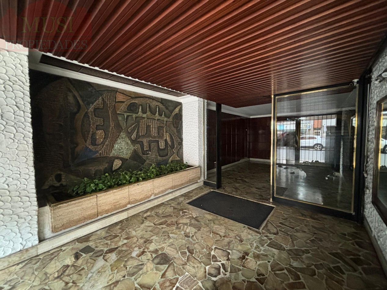 OPORTUNIDAD Departamento de 3 ambientes en venta - San Martin centro