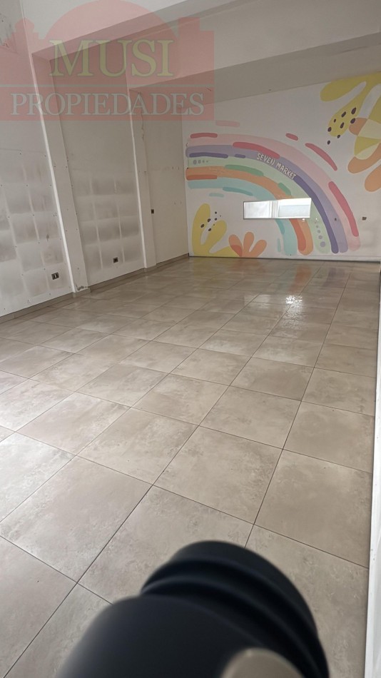 Excelente local en Venta. 