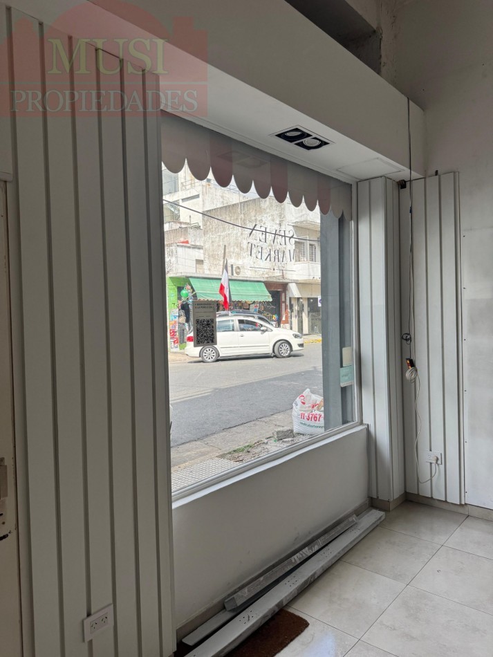 Excelente local en Venta. 