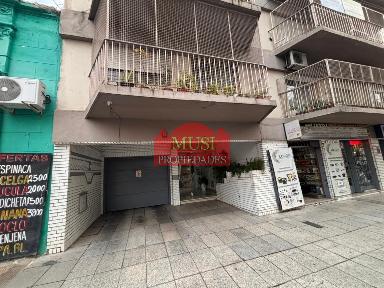 Depto de 4 amb. con cochera - San Martin centro