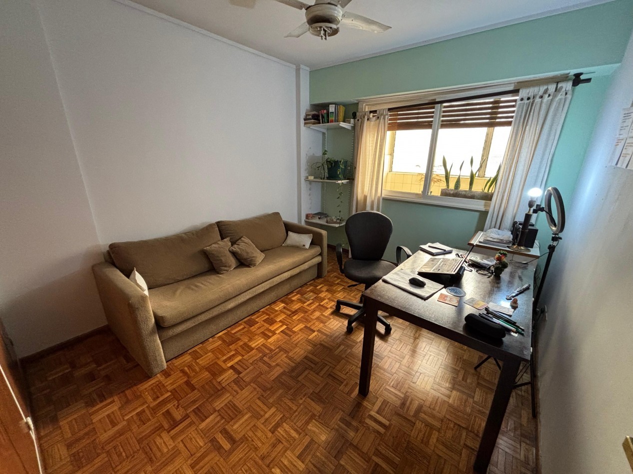 Departamento de 4 Ambientes en venta Dep. de Servicio y espacio guarda coche