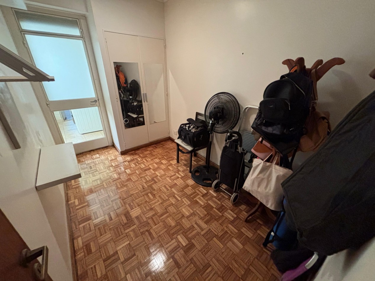 Departamento de 4 Ambientes en venta Dep. de Servicio y espacio guarda coche