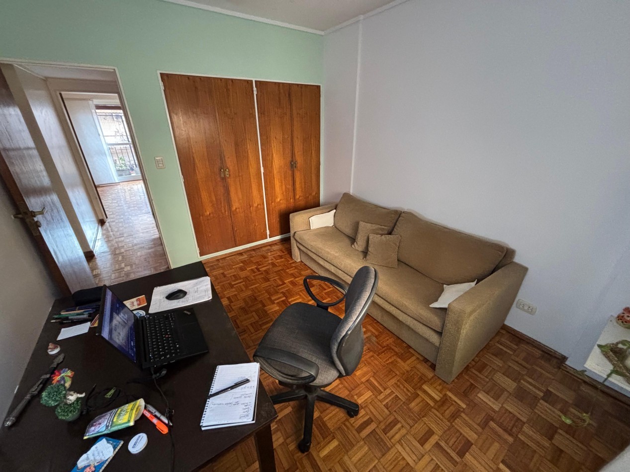 Departamento de 4 Ambientes en venta Dep. de Servicio y espacio guarda coche