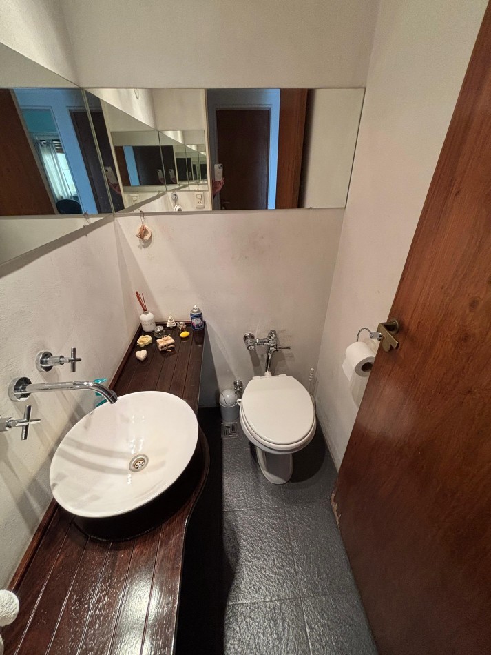 Departamento de 4 Ambientes en venta Dep. de Servicio y espacio guarda coche