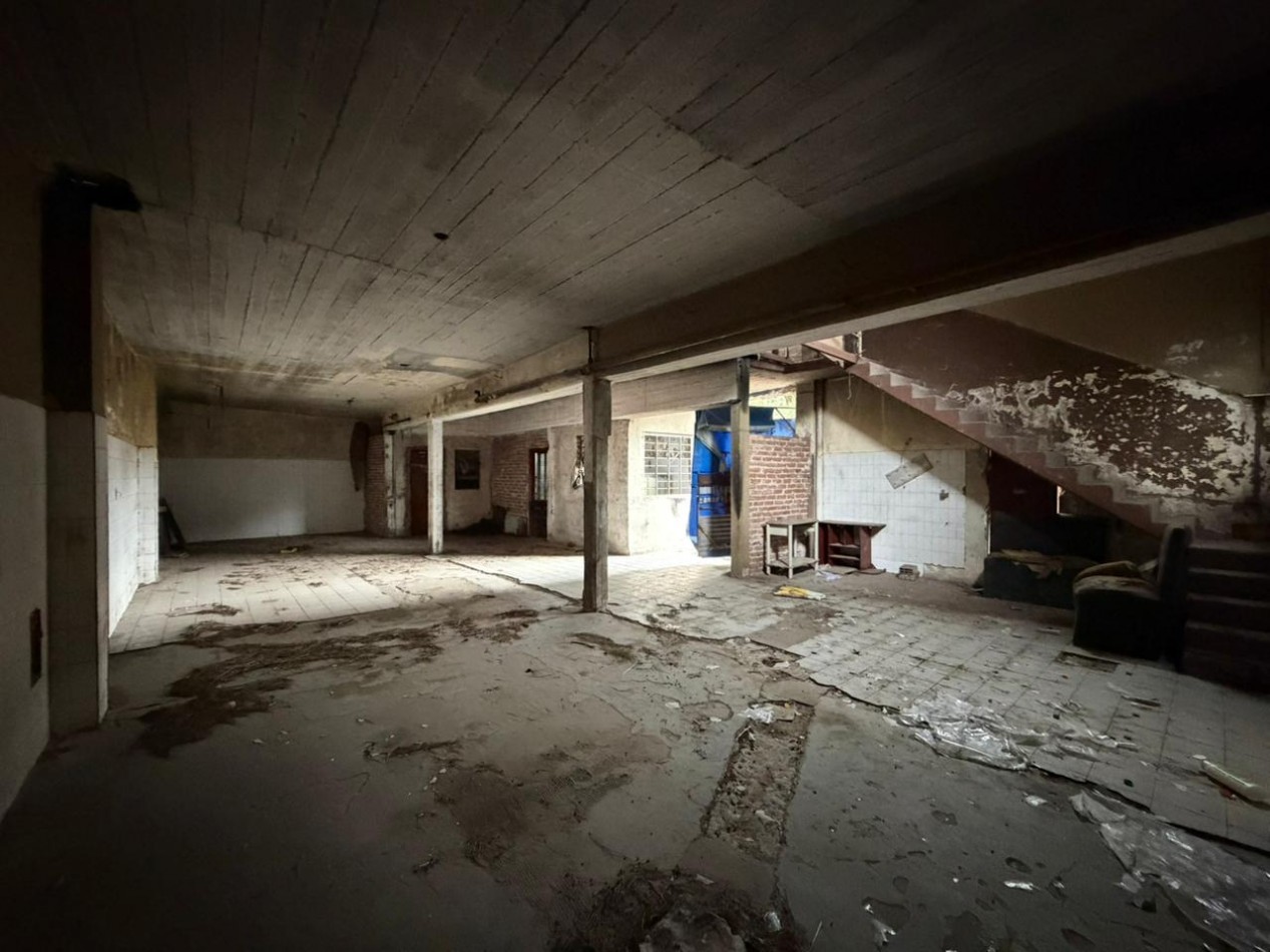 Gran galpon en alquiler - Billinghurst