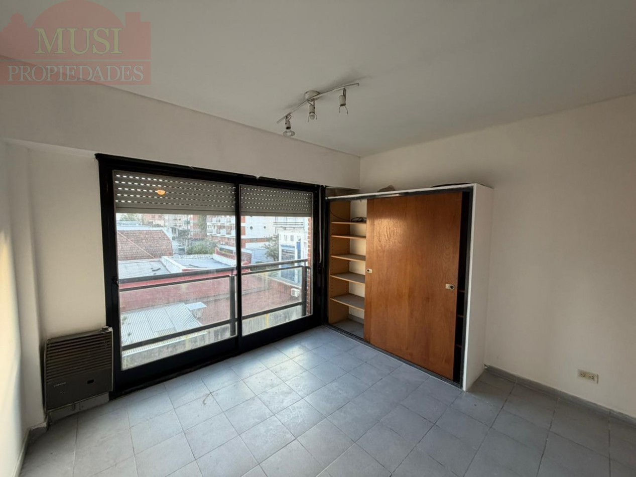 OPORTUNIDAD Excelente Monoambiente dividido en venta - San Martin centro