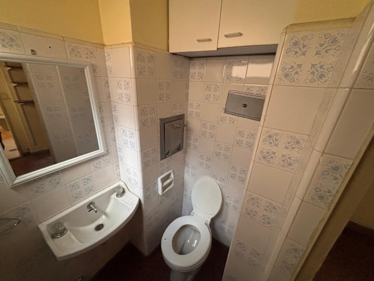 Departamento de 4 Ambientes en venta Dep. de Servicio y espacio guarda coche