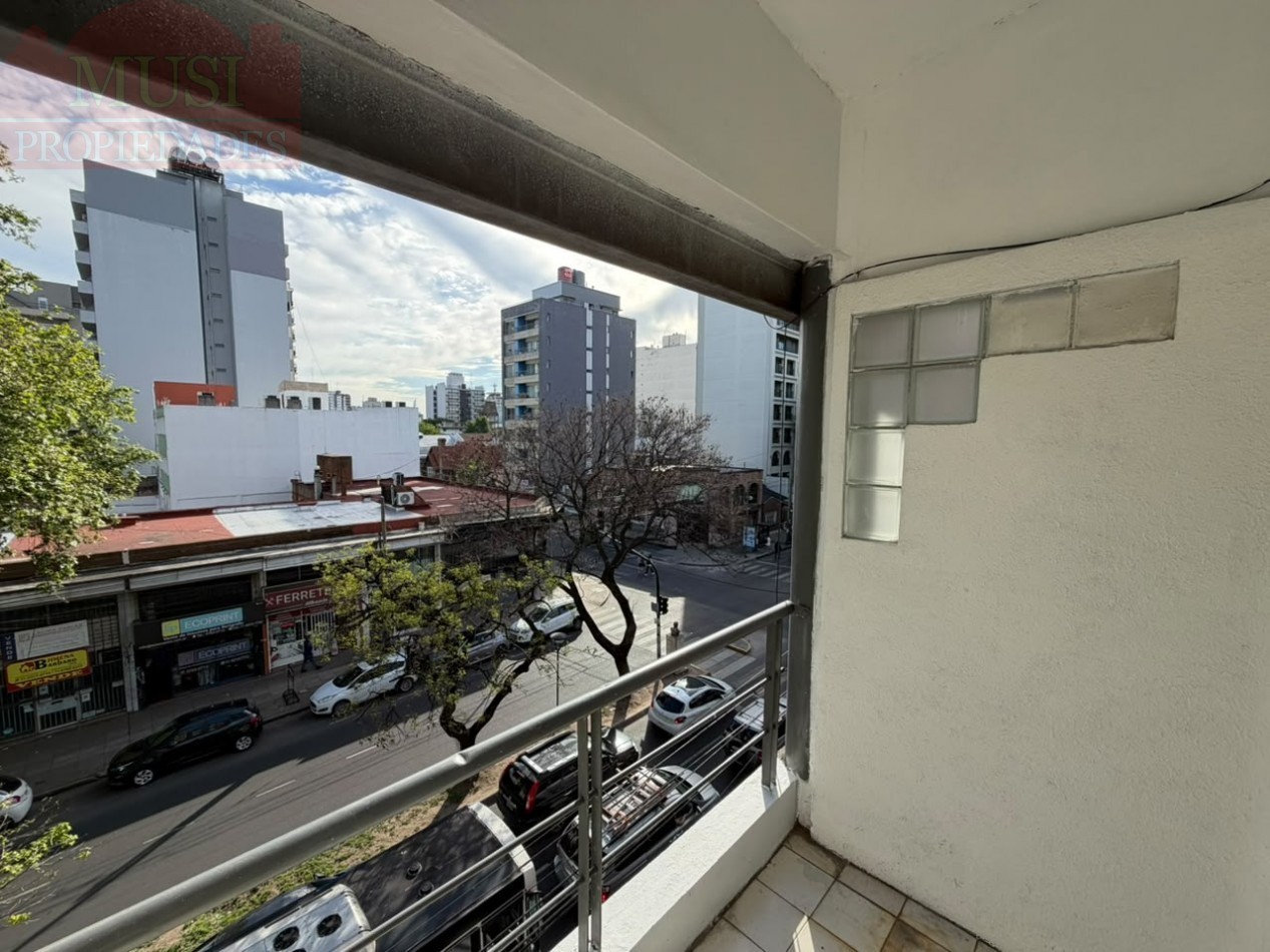 Departamento de 2 ambientes en alquiler - San Martin Centro