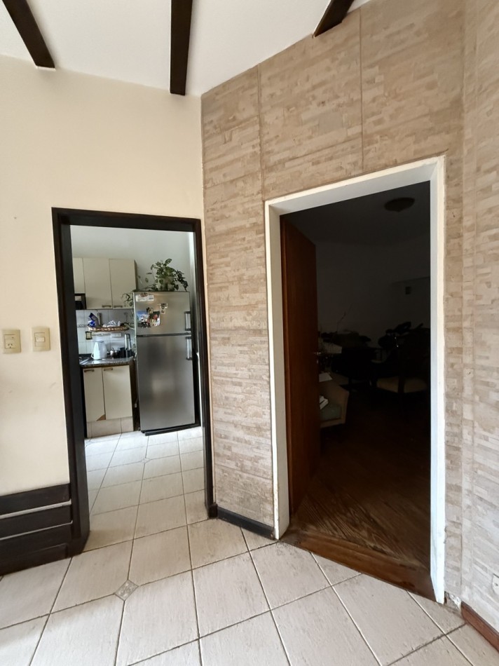 Casa De 5 Ambientes - Villa Ballester