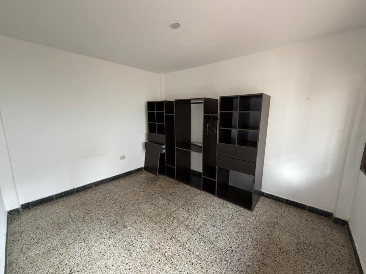 Gran PH de 3 ambientes en alquiler - Villa Maipu