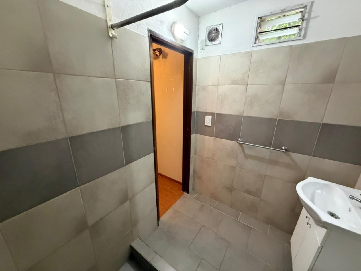 Gran PH de 3 ambientes en alquiler - Villa Maipu
