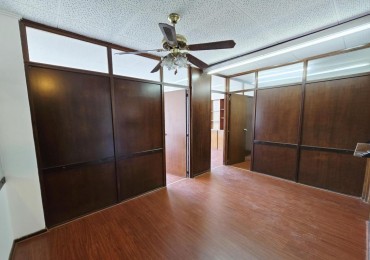 Hermosa oficina de 3 ambientes en alquiler - San Martin centro