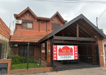 Excelente Casa De 5 Ambientes - Villa Ballester